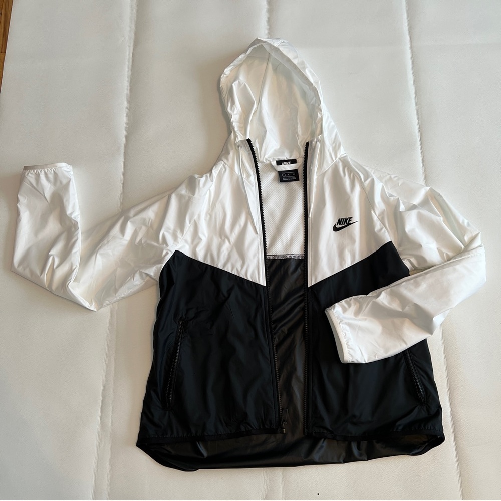 Nike Sportswear Windrunner Women's Jacket